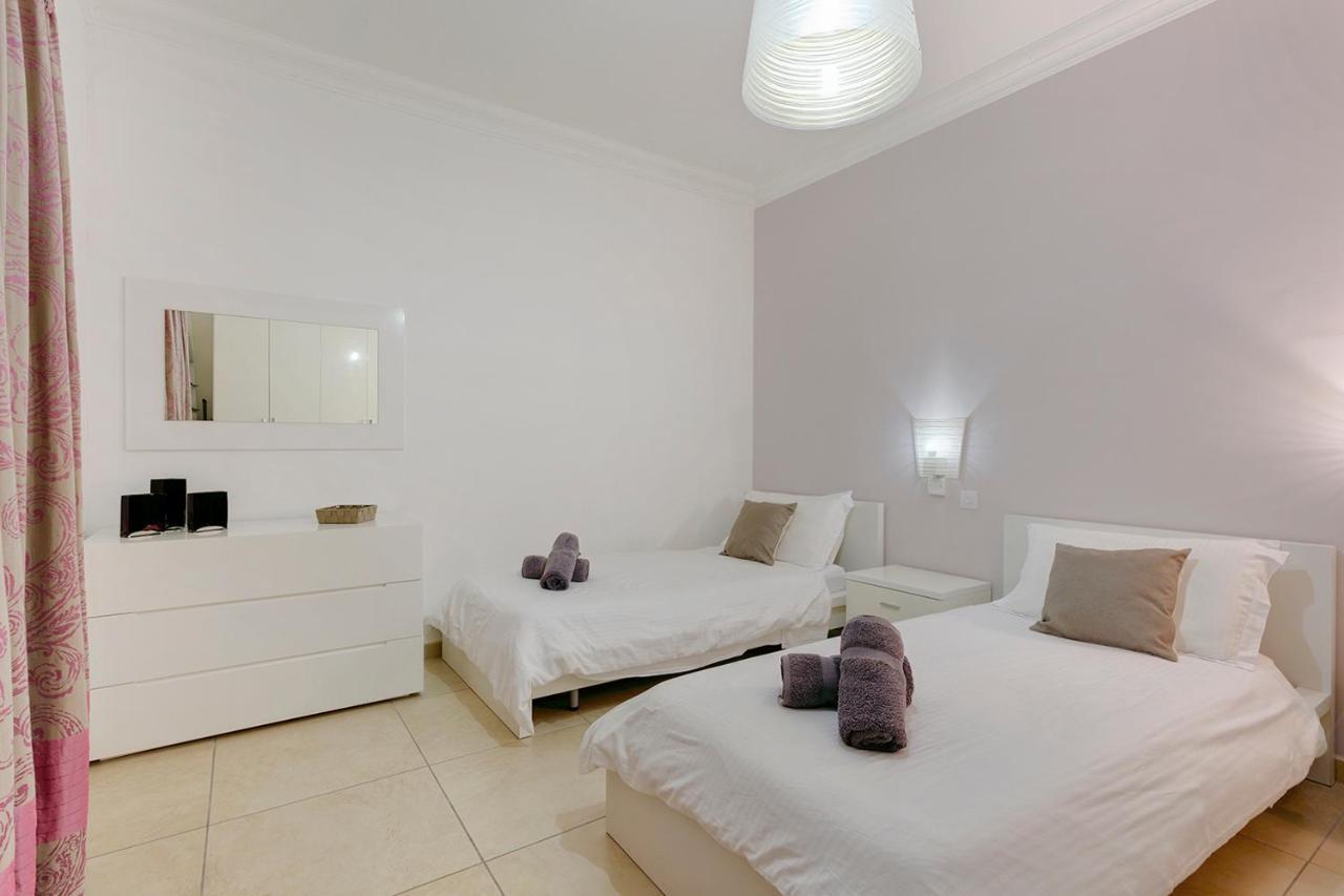 Luxury Apt With Side Seaviews And Pool, Best Location Sliema Exterior foto